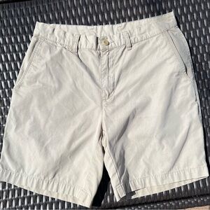 Patagonia men’s khaki shorts size 30
